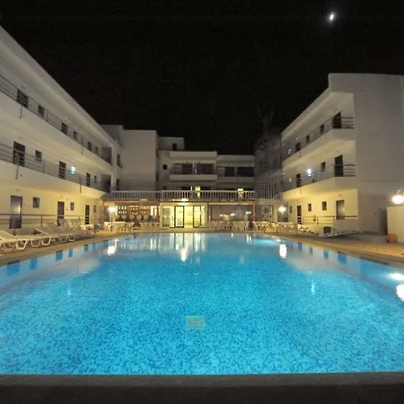 Santa Marina 公寓式酒店 2*