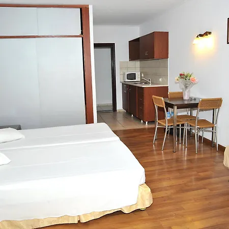 Santa Marina Hotel apartamentowy