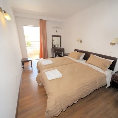 Santa Marina 2* 科斯镇