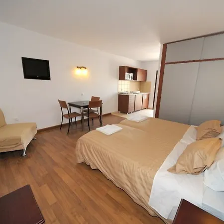 Santa Marina 2* 科斯镇