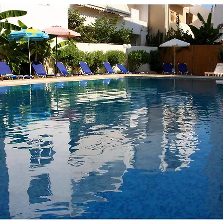 Aparthotel Santa Marina