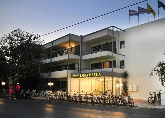 Santa Marina Aparthotel 2*