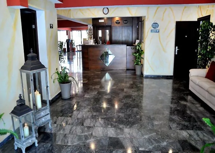 Santa Marina Aparthotel 2*