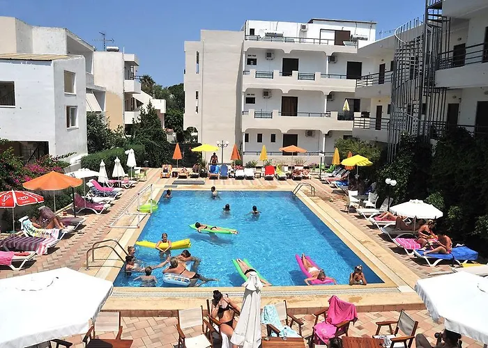 Aparthotel Santa Marina 2*