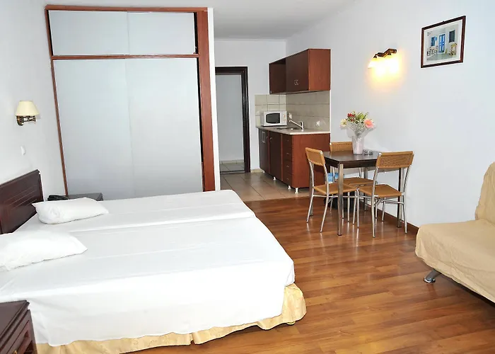 Santa Marina Aparthotel