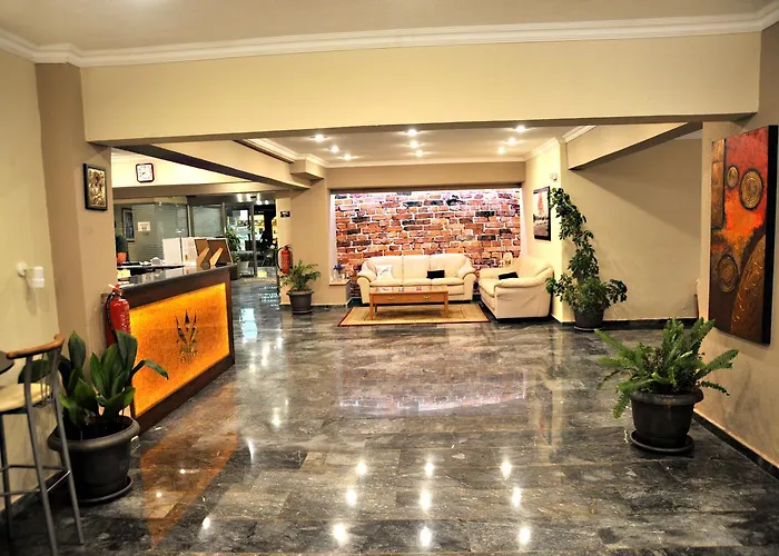 Aparthotel Santa Marina 2*