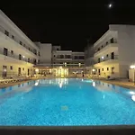 Santa Marina شقة فندقية 2*