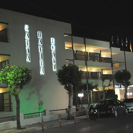 شقة فندقية Santa Marina 2*