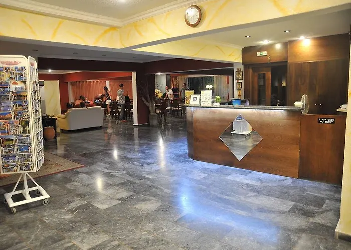 Santa Marina Lägenhetshotell 2*